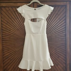 NWT Selfie Leslie Dinner at 8 cut out white dress